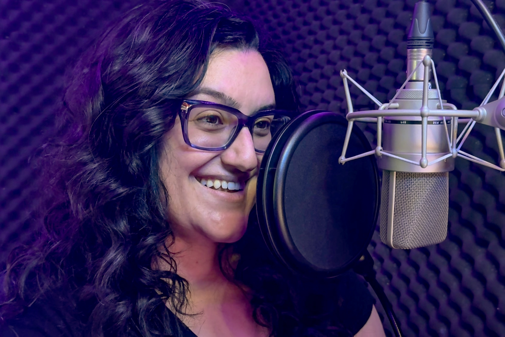 Liana Bdewi: From Theatre School to Disney Voice Actor – Audiobook Narrator