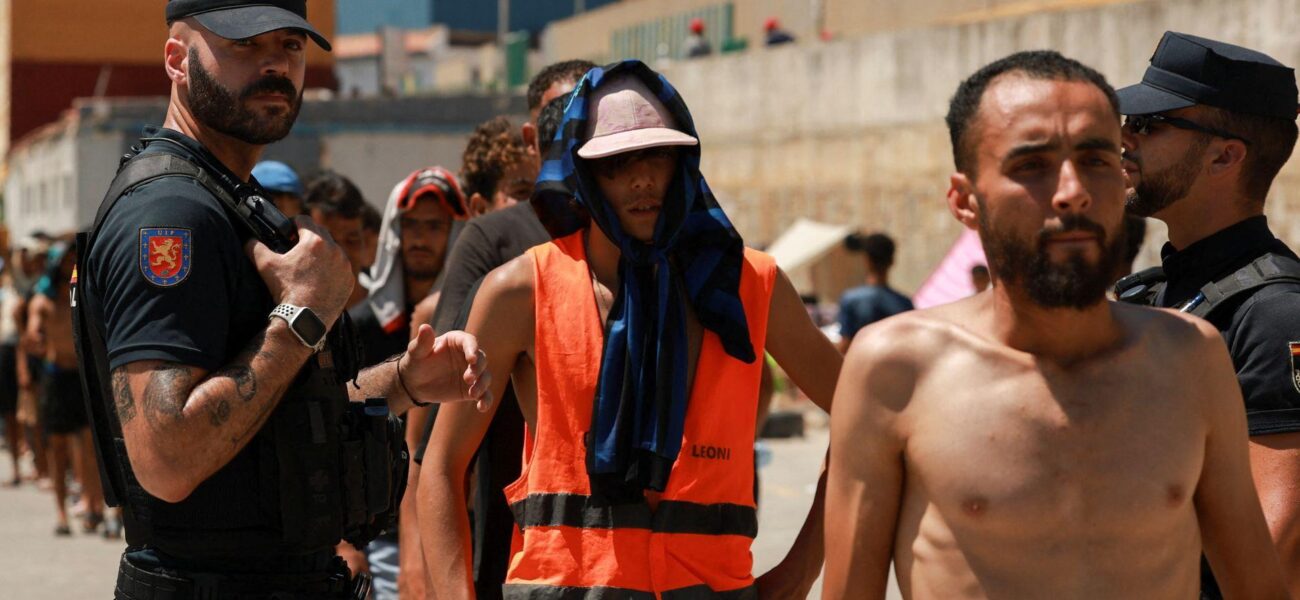 Spain-Italy Border Dispute Erupts Amid Morocco Migrant Influx Spain-Italy Border Dispute Erupts Amid Morocco Migrant Influx