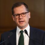 Nigel Farage’s Party Criticizes Proposed Ban on Foreign Nationals Claiming Benefits Nigel Farage’s Party Criticizes Proposed Ban on Foreign Nationals Claiming Benefits