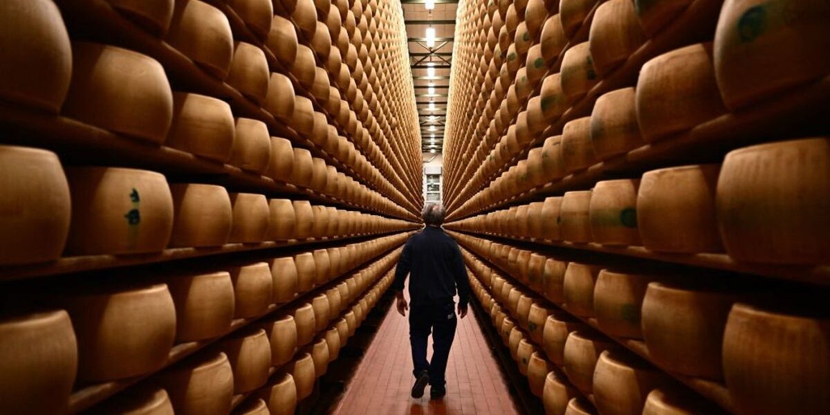 Italy’s Parmigiano Reggiano: Assessing Heat Wave Impact on Cheese Production Italy’s Parmigiano Reggiano: Assessing Heat Wave Impact on Cheese Production