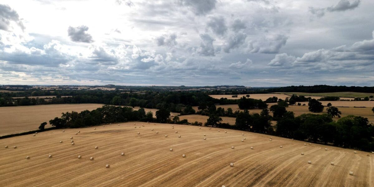 Flood Threat Looms as UK Braces for Sharp Temperature Drop Flood Threat Looms as UK Braces for Sharp Temperature Drop