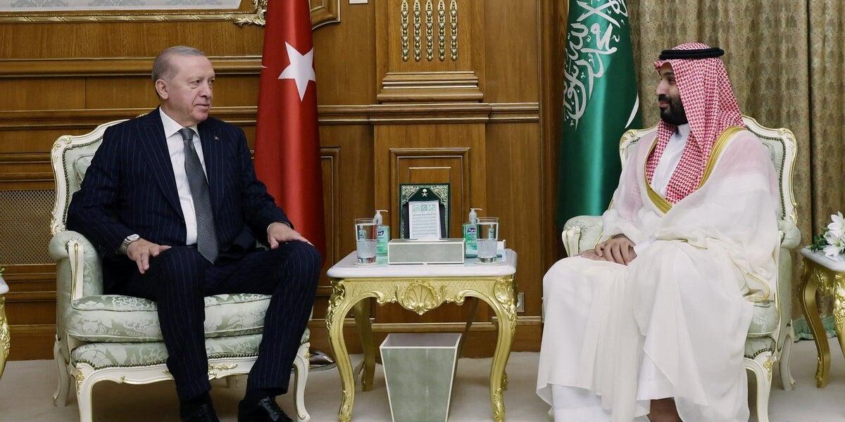 Saudi, Turkey, Pakistan Form Defense Pact; Iran Warns Against ‘America’s Lackeys’