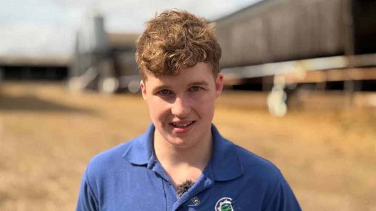 Teen Innovator Revolutionizes Farm Management with New App Teen Innovator Revolutionizes Farm Management with New App