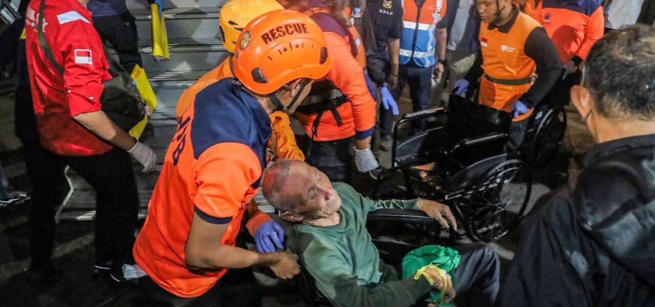 Rescuers Search for Missing After Indonesian Ferry Fire Kills 5 Rescuers Search for Missing After Indonesian Ferry Fire Kills 5