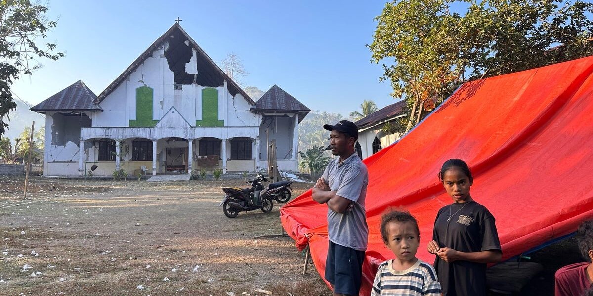 Indonesian Children in Panic as Earthquake Aftermath Displaces Thousands Indonesian Children in Panic as Earthquake Aftermath Displaces Thousands