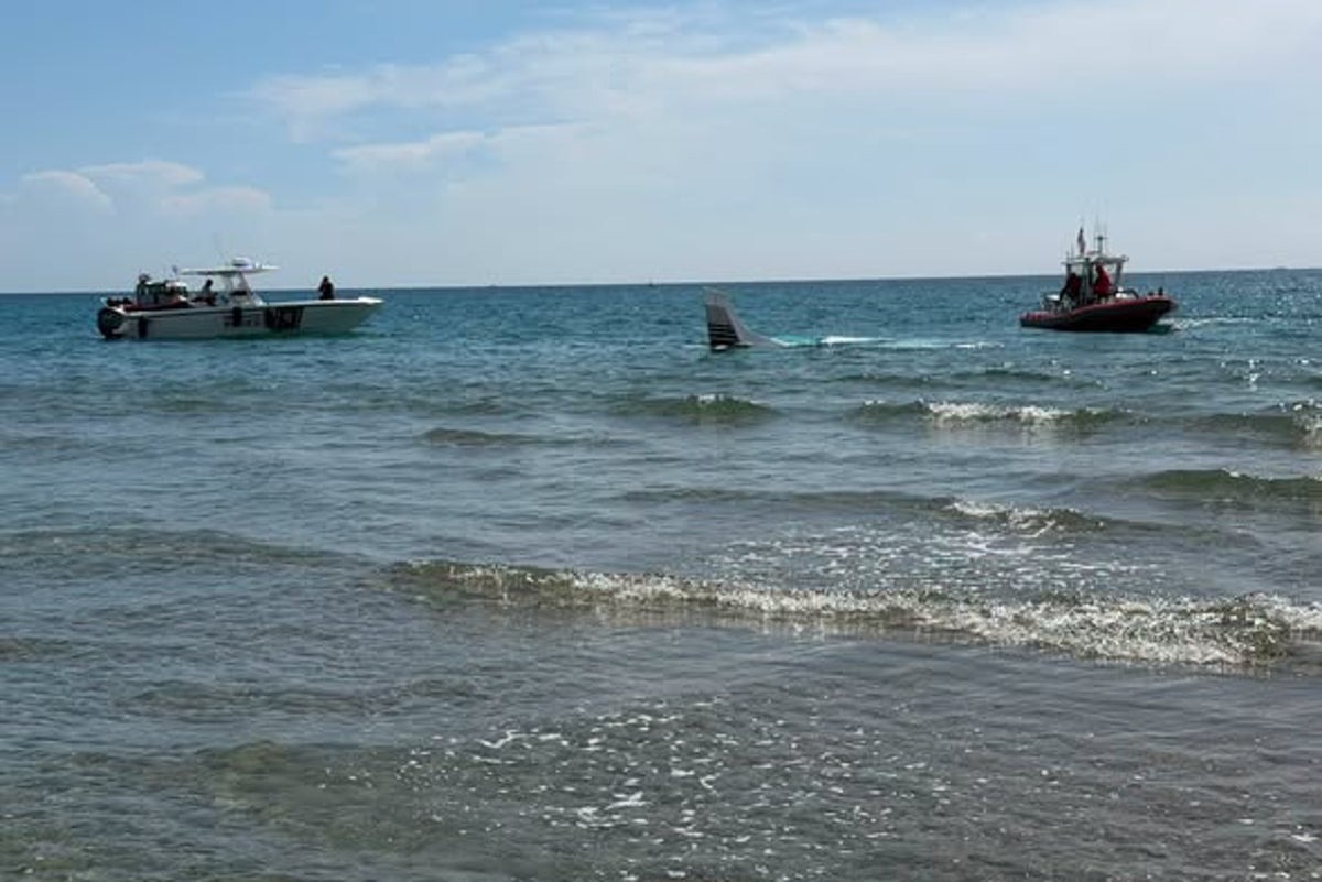 Young Pilot’s Daring Ocean Landing in Florida Ends Safely