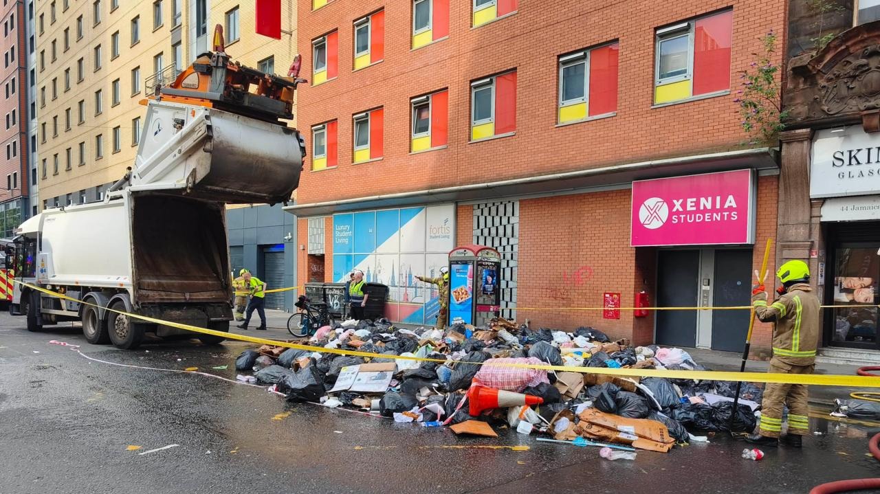 Discarded Batteries and Vapes Pose Fire Hazard, Warns Scottish Union Leader