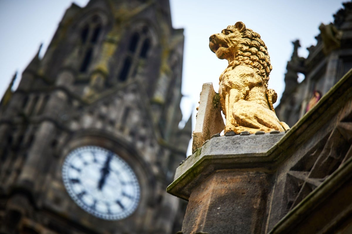 Commuter Belt House Prices: Key Hot and Cold Spots Revealed