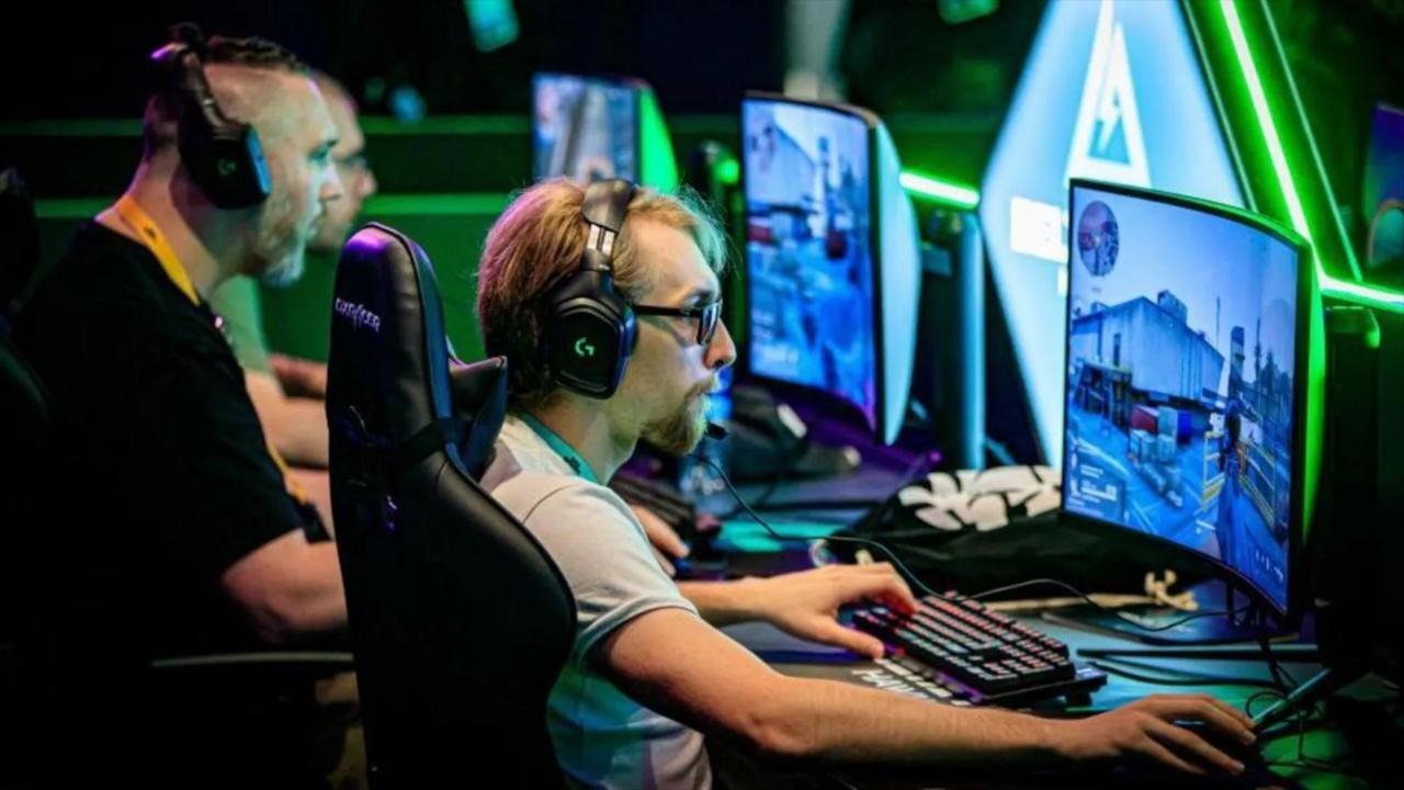 Amazon Utilizes Twitch Content for Generative AI Training, Sparking User Backlash