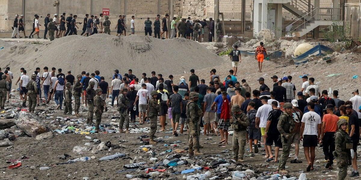 Former Trump Adviser Compares Ceuta Migrant Surge to ‘World War Z’ Former Trump Adviser Compares Ceuta Migrant Surge to ‘World War Z’