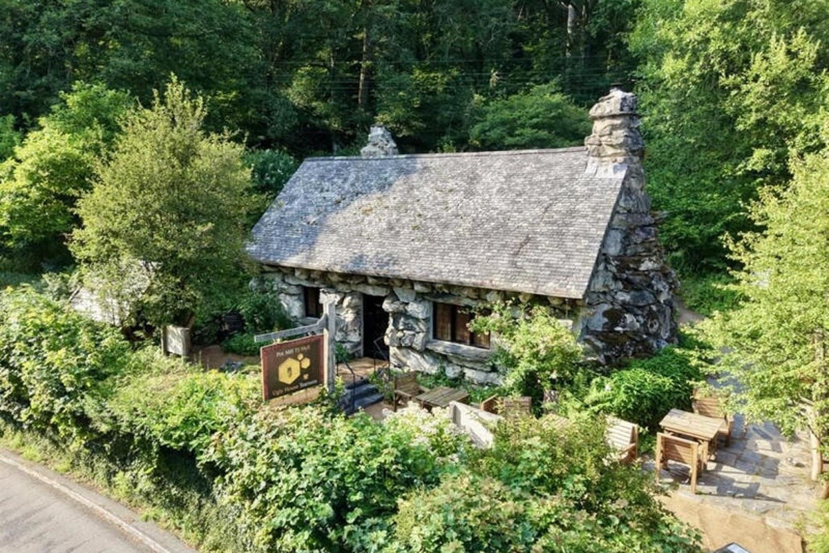 Tŷ Hyll, Notorious Welsh Folklore House, Hits Market at £199,000 Amid Neighbor Protests Tŷ Hyll, Notorious Welsh Folklore House, Hits Market at £199,000 Amid Neighbor Protests