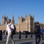 UK Job Market Stabilizes: Job Vacancies Reach Five-Year Low UK Job Market Stabilizes: Job Vacancies Reach Five-Year Low