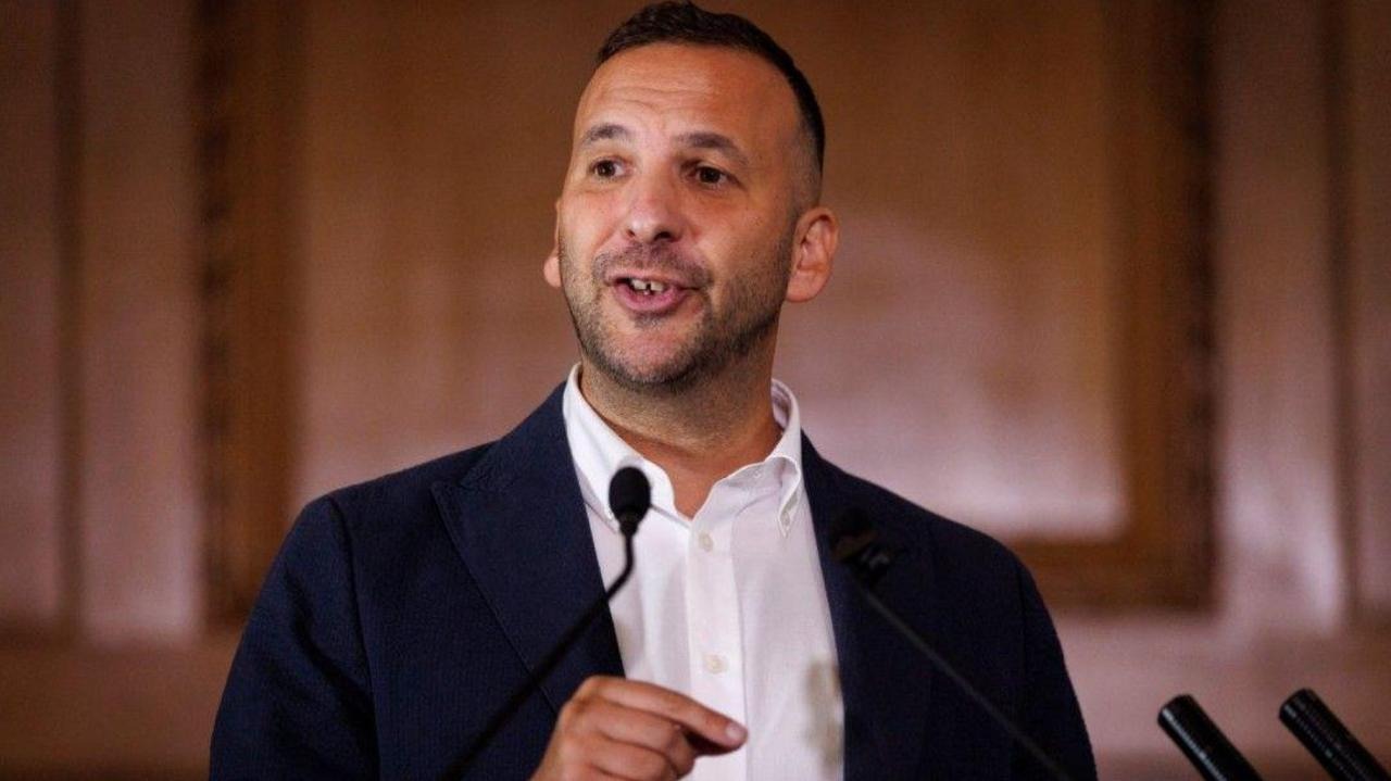 Greens Propose Windfall Tax on Major Banks to Aid Small Businesses Greens Propose Windfall Tax on Major Banks to Aid Small Businesses