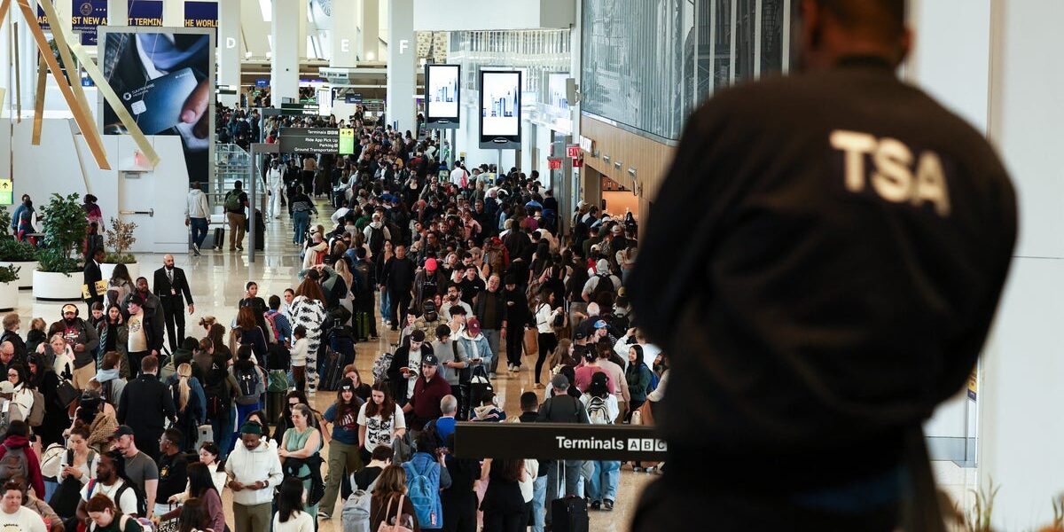 Airlines Slash Capacity Amid Soaring Fuel Costs, Exacerbating Flight Cancellations