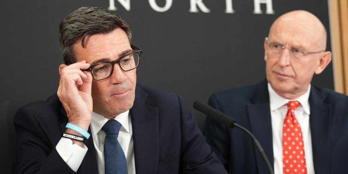UK Bond Markets React to Increased Borrowing Concerns, Experts Warn UK Bond Markets React to Increased Borrowing Concerns, Experts Warn