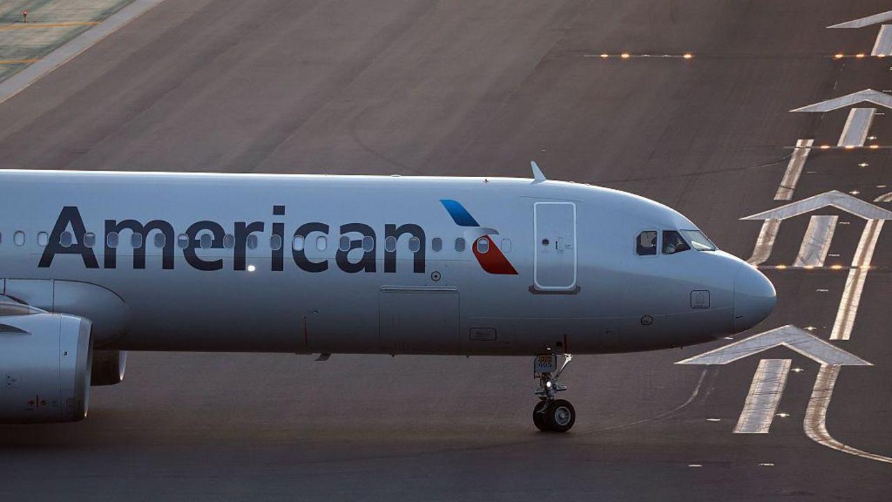 Passenger Treated After Laptop Fire on American Airlines Flight Passenger Treated After Laptop Fire on American Airlines Flight