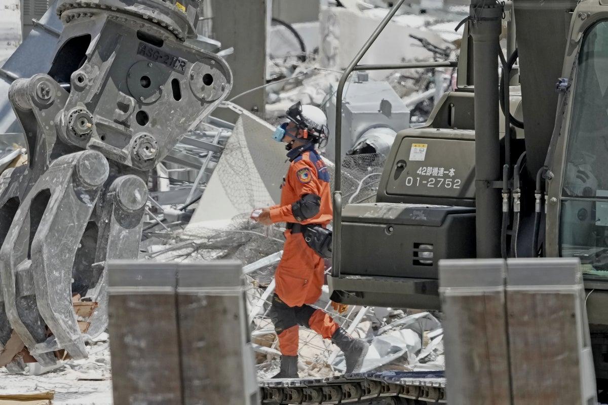 Japan Concludes Rescue Efforts at Collapsed Mall After Deadly Earthquake Japan Concludes Rescue Efforts at Collapsed Mall After Deadly Earthquake