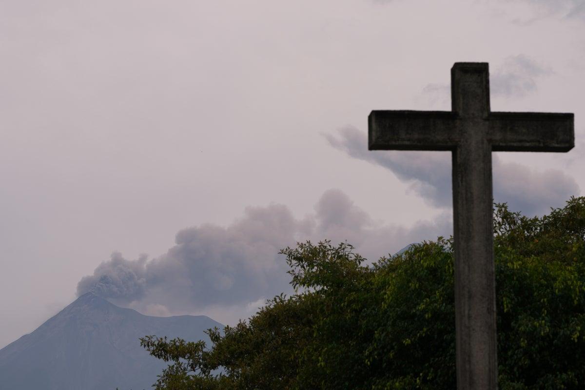 Guatemala Evacuates Communities as Fuego Volcano Erupts Guatemala Evacuates Communities as Fuego Volcano Erupts