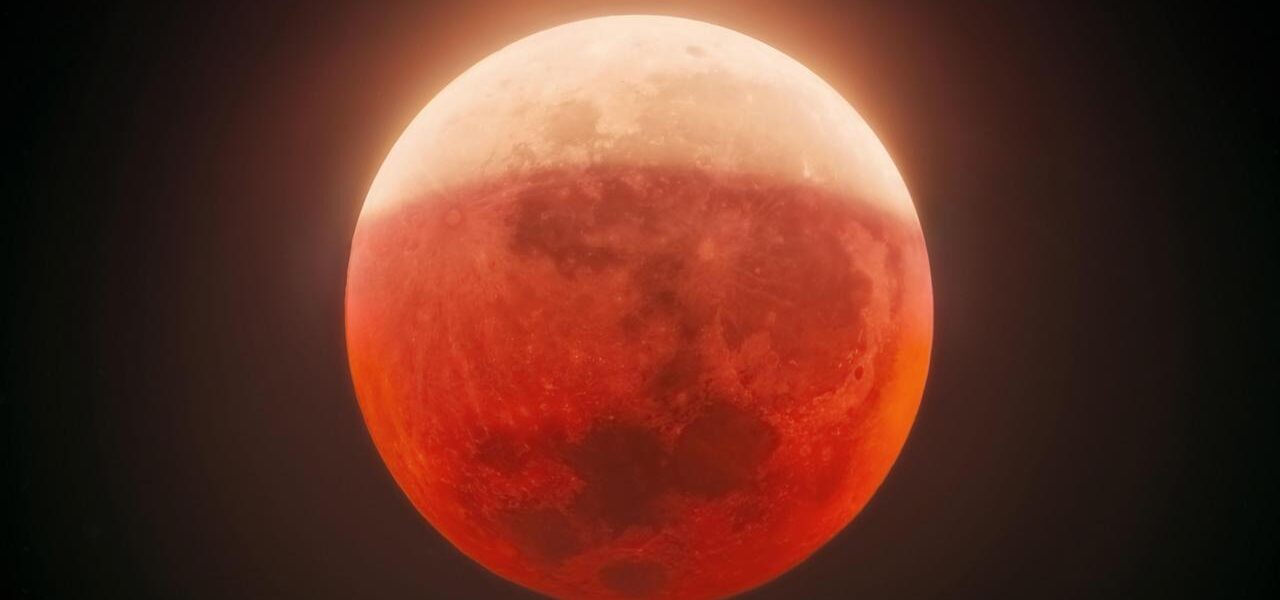 UK to Witness Partial Lunar Eclipse with Reddish Moon on August 28 UK to Witness Partial Lunar Eclipse with Reddish Moon on August 28