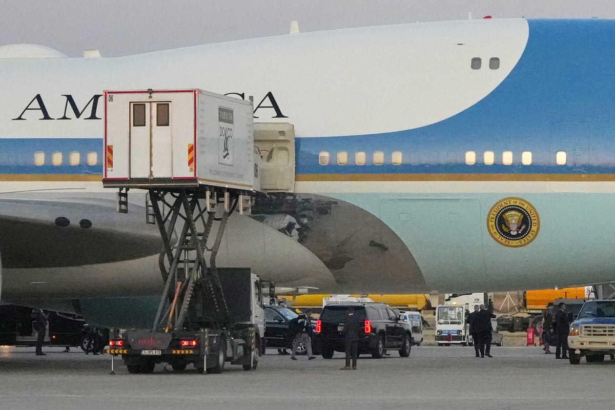 CIA’s Low Confidence in Trump Assassination Threat Led to Secret Air Force One Swap CIA’s Low Confidence in Trump Assassination Threat Led to Secret Air Force One Swap