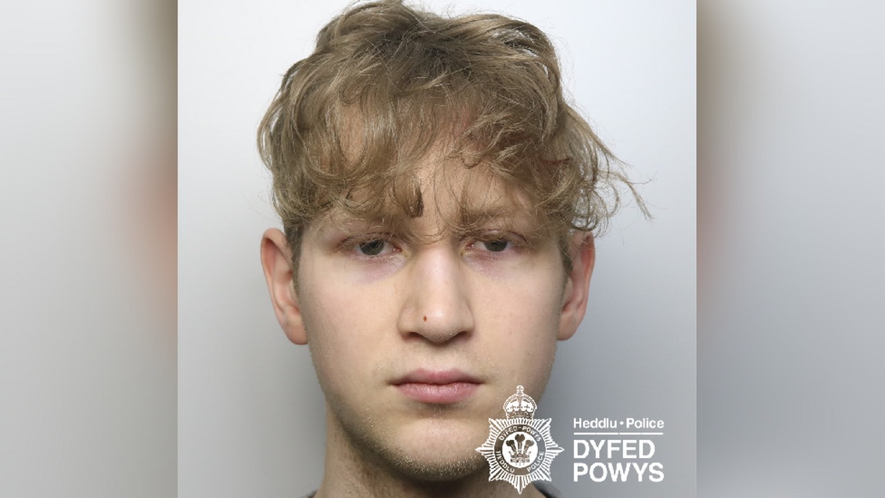 Teenager Drives at 140mph, Crashes into Taxi Causing Severe Injuries Teenager Drives at 140mph, Crashes into Taxi Causing Severe Injuries