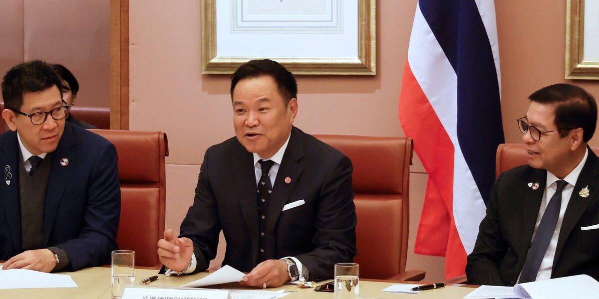 Thai Prime Minister Convenes Security Chiefs Following Southern Province Attacks Thai Prime Minister Convenes Security Chiefs Following Southern Province Attacks