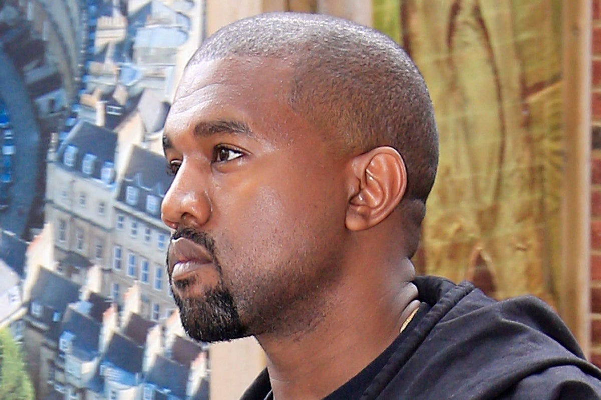 Kanye West Set to Perform in Russia Amid Ongoing Ukraine Conflict Kanye West Set to Perform in Russia Amid Ongoing Ukraine Conflict