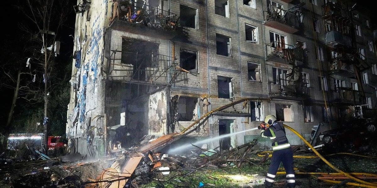 Russian Missile and Drone Attack on Kyiv Kills 3, Wounds Dozens Russian Missile and Drone Attack on Kyiv Kills 3, Wounds Dozens