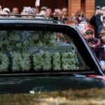 Swansea Honors Iconic Singer Bonnie Tyler in Emotional Farewell Swansea Honors Iconic Singer Bonnie Tyler in Emotional Farewell