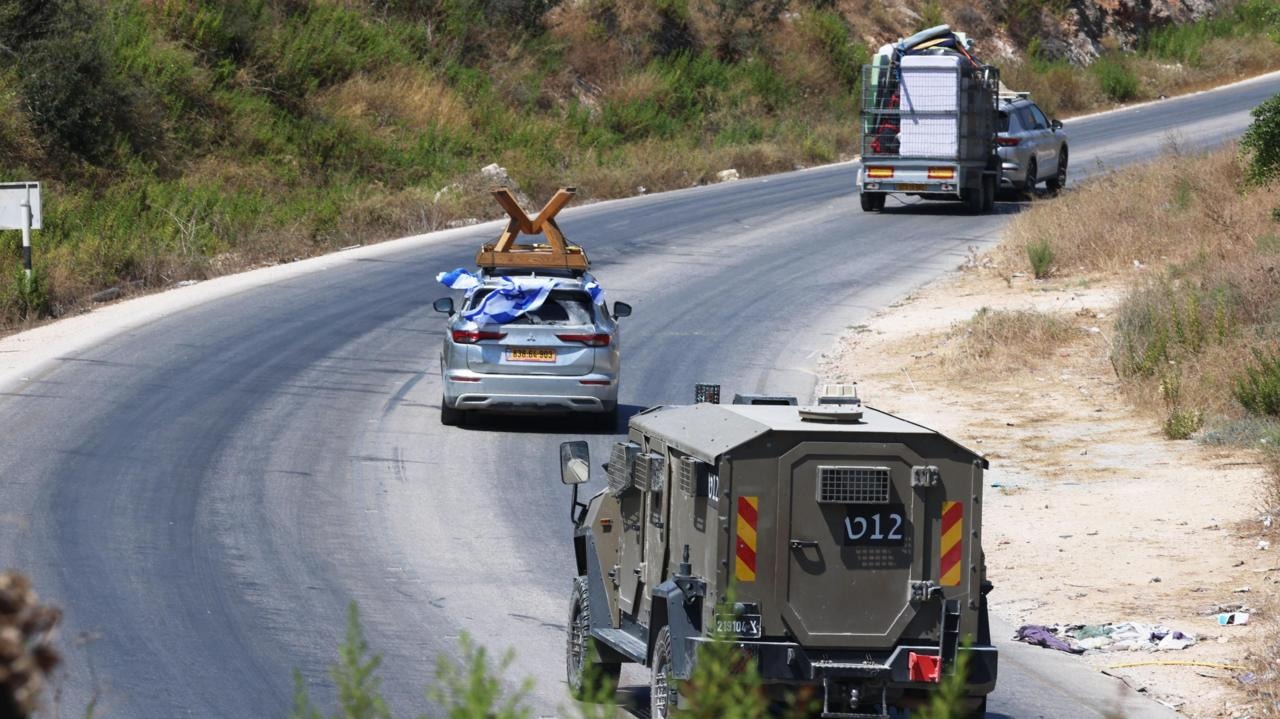 Israel Reinstates West Bank Settlement Amid International Backlash Israel Reinstates West Bank Settlement Amid International Backlash