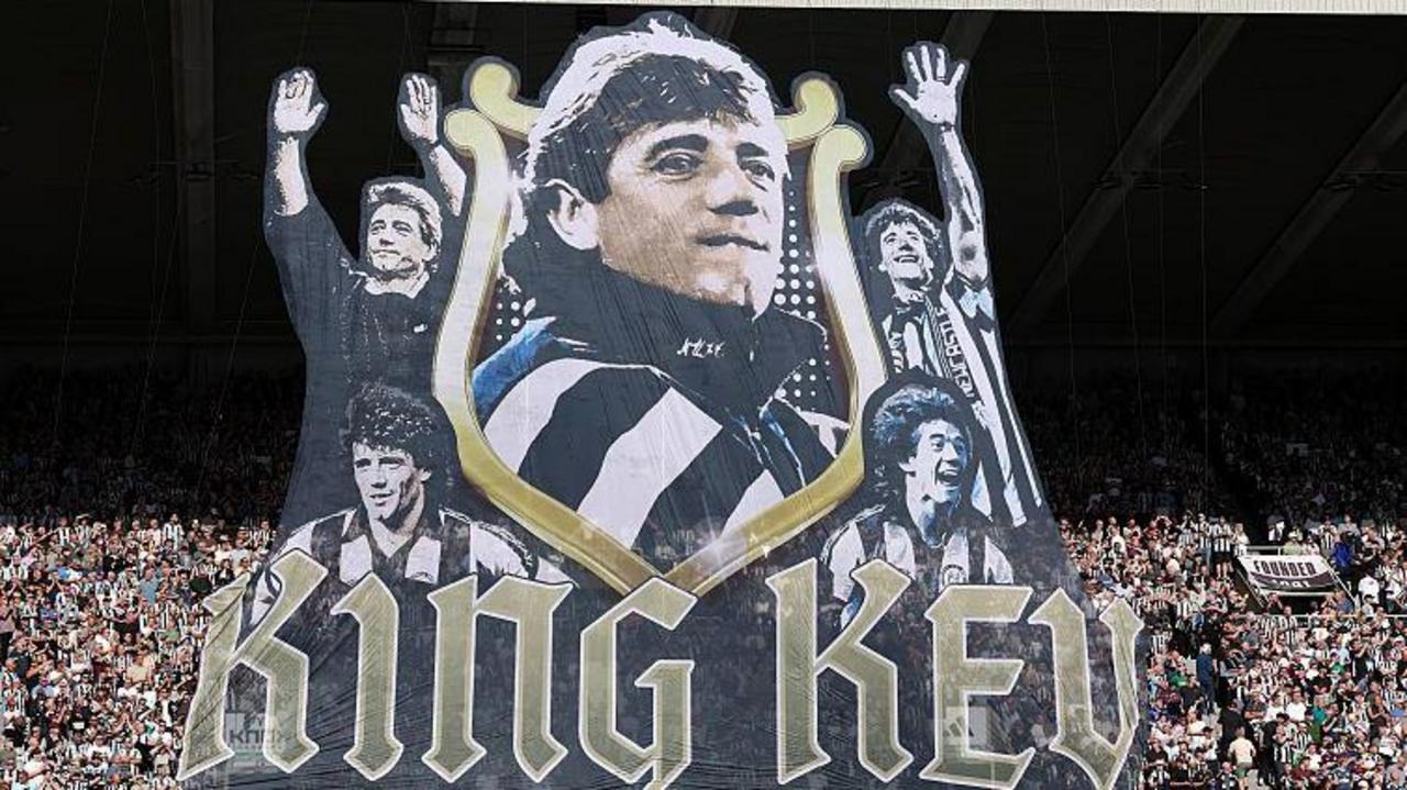 Newcastle and Liverpool Honor Football Legend Keegan in Premier League Opener