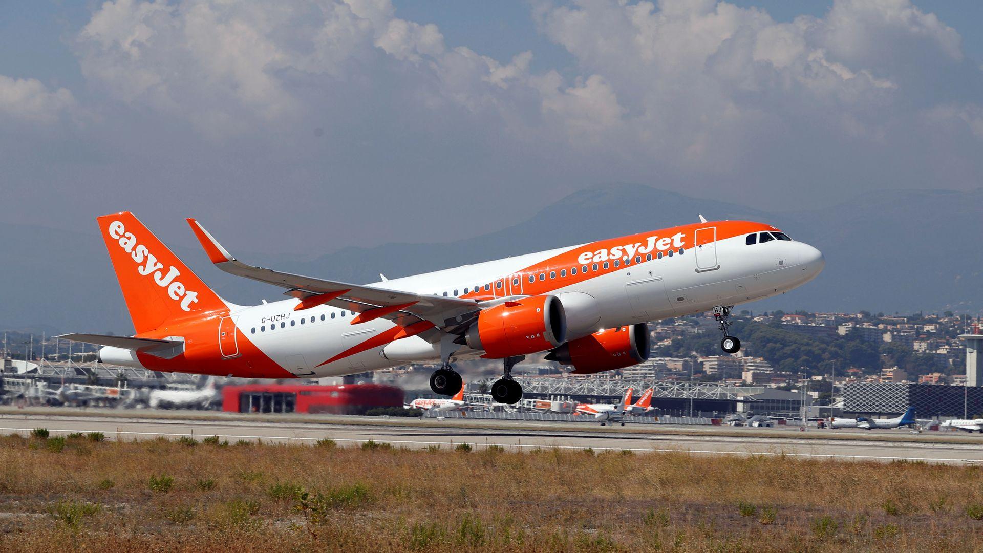 EasyJet Approves £5.7bn Takeover Bid: Industry Impact Analyzed