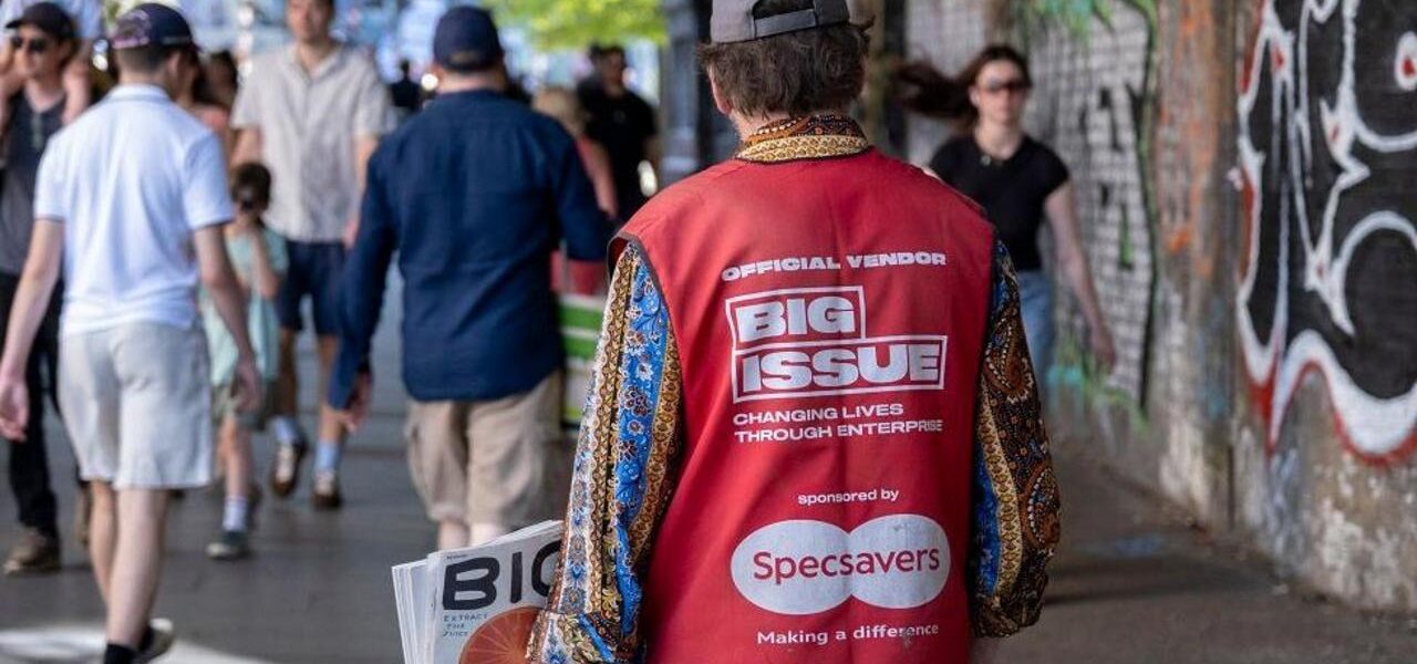 UK Heatwave Drives Down Sales for Big Issue Vendors UK Heatwave Drives Down Sales for Big Issue Vendors