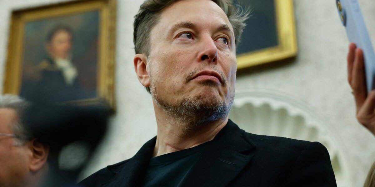 SpaceX Shares Plummet Following Uncontrolled Rocket Impact on Moon