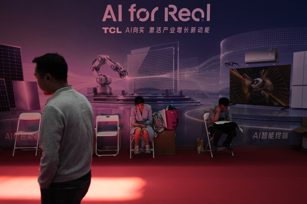 China’s Workforce Faces Uncertain Future Amid AI Job Market Shifts China’s Workforce Faces Uncertain Future Amid AI Job Market Shifts