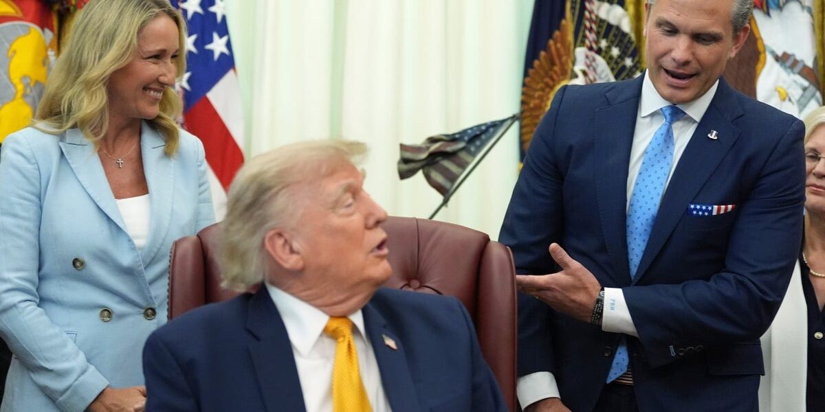 Trump Directs Navy to Revert to Traditional Jet Launch Systems on Aircraft Carriers Trump Directs Navy to Revert to Traditional Jet Launch Systems on Aircraft Carriers