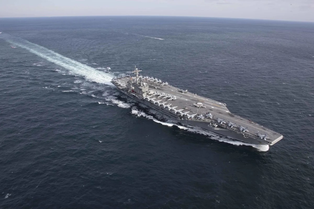 USS Lincoln Returns Home After Extended 270-Day Deployment USS Lincoln Returns Home After Extended 270-Day Deployment