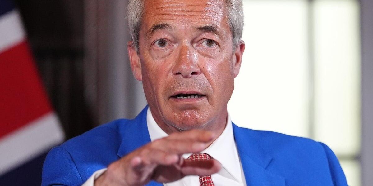 Nigel Farage Expresses Shock as Detectives Investigate Home Firebombing Nigel Farage Expresses Shock as Detectives Investigate Home Firebombing