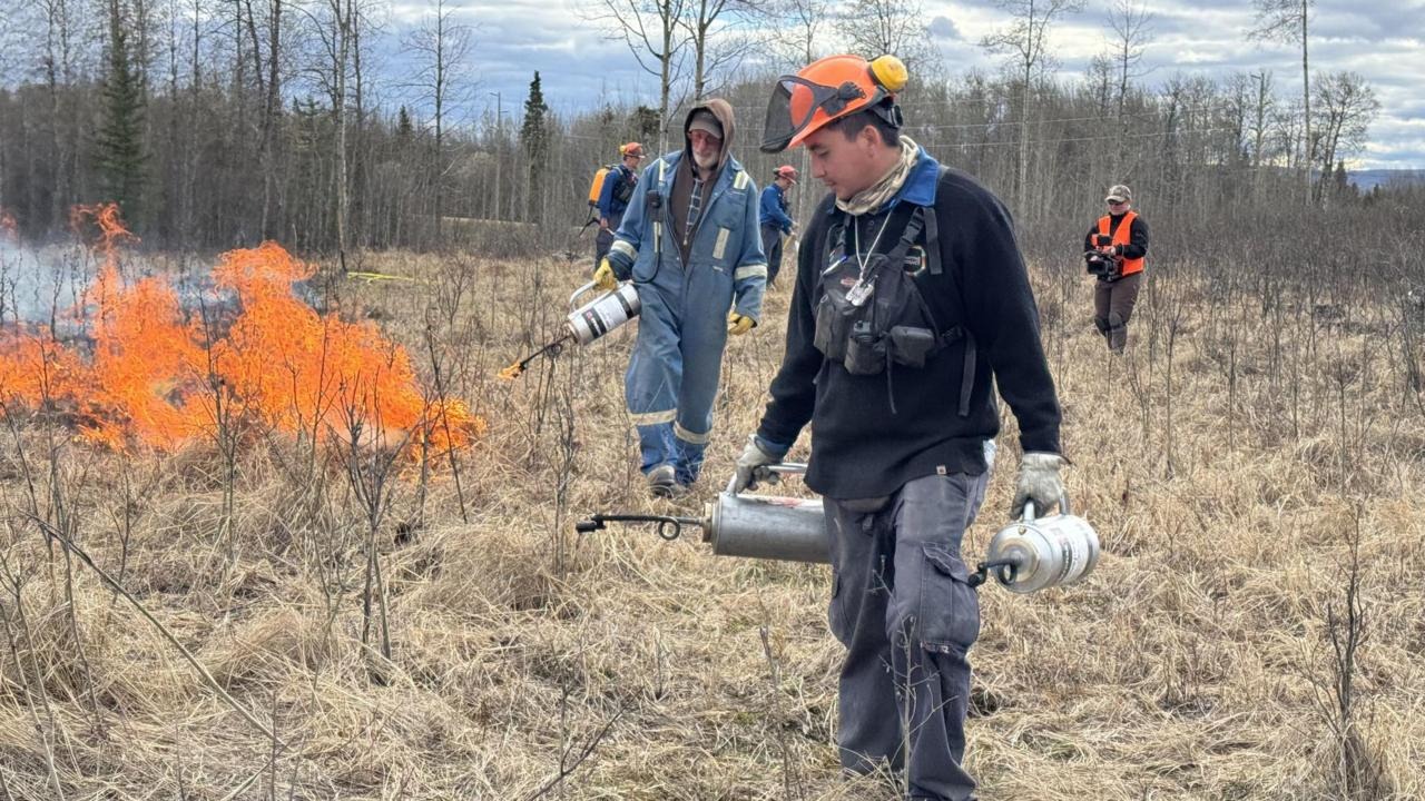 Canadian Rural Residents Take Wildfire Fighting Into Their Own Hands