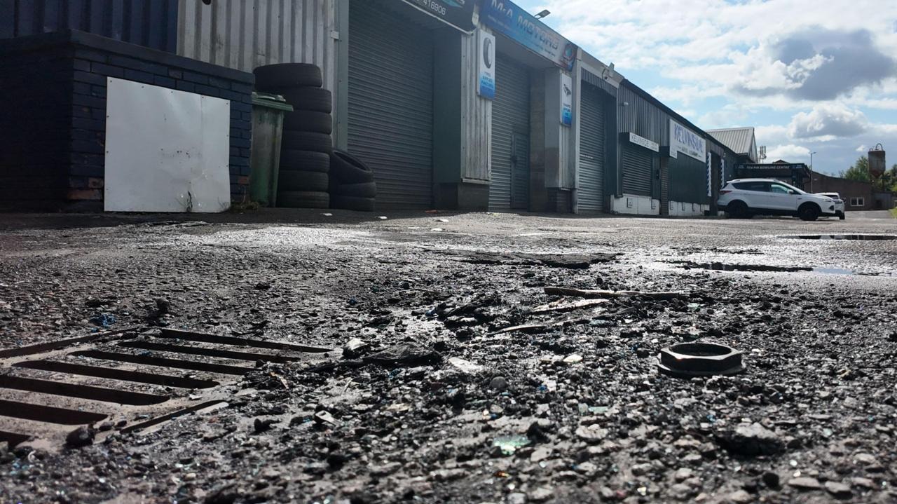 Kelvinside Motor Company Car Torched in Deliberate Fire Amid Rising Gangland Violence Fears Kelvinside Motor Company Car Torched in Deliberate Fire Amid Rising Gangland Violence Fears