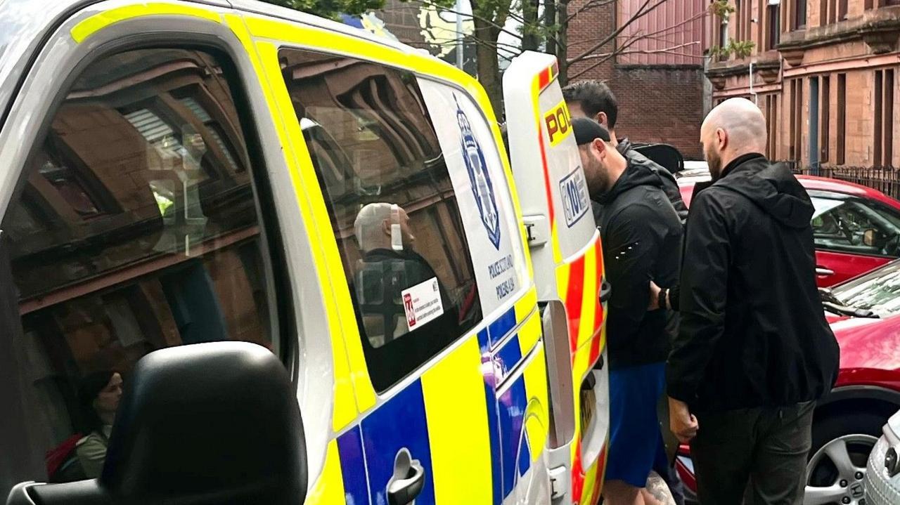 Glasgow Police Arrest Man Following Racist Traffic Cone Assault