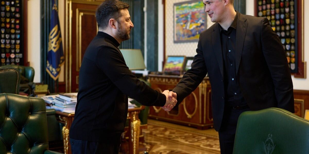 Ukraine’s Ousted Defense Minister Criticizes Zelensky, Calls for Wartime Elections