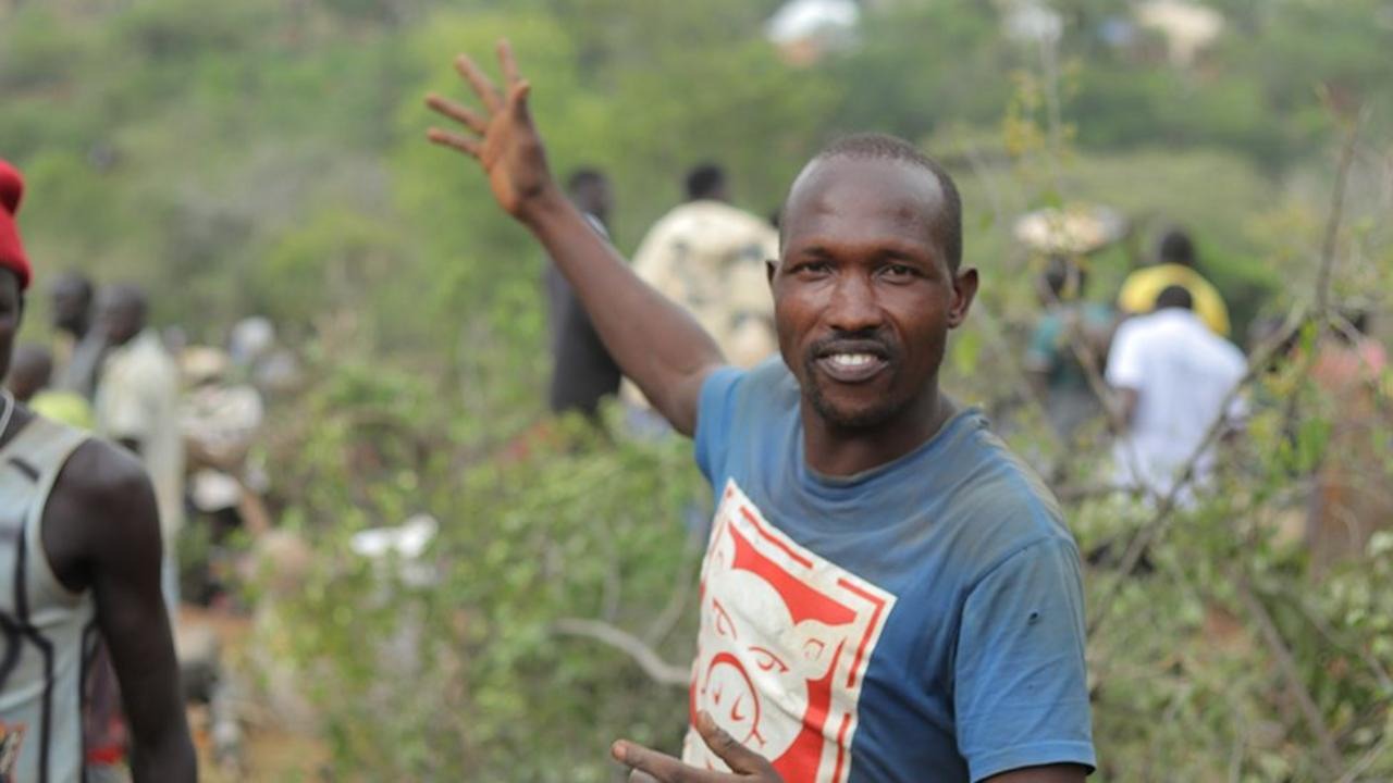 Gold Rush Erupts in Western Kenya After Goat Herder’s 0 Nugget Discovery Gold Rush Erupts in Western Kenya After Goat Herder’s 0 Nugget Discovery