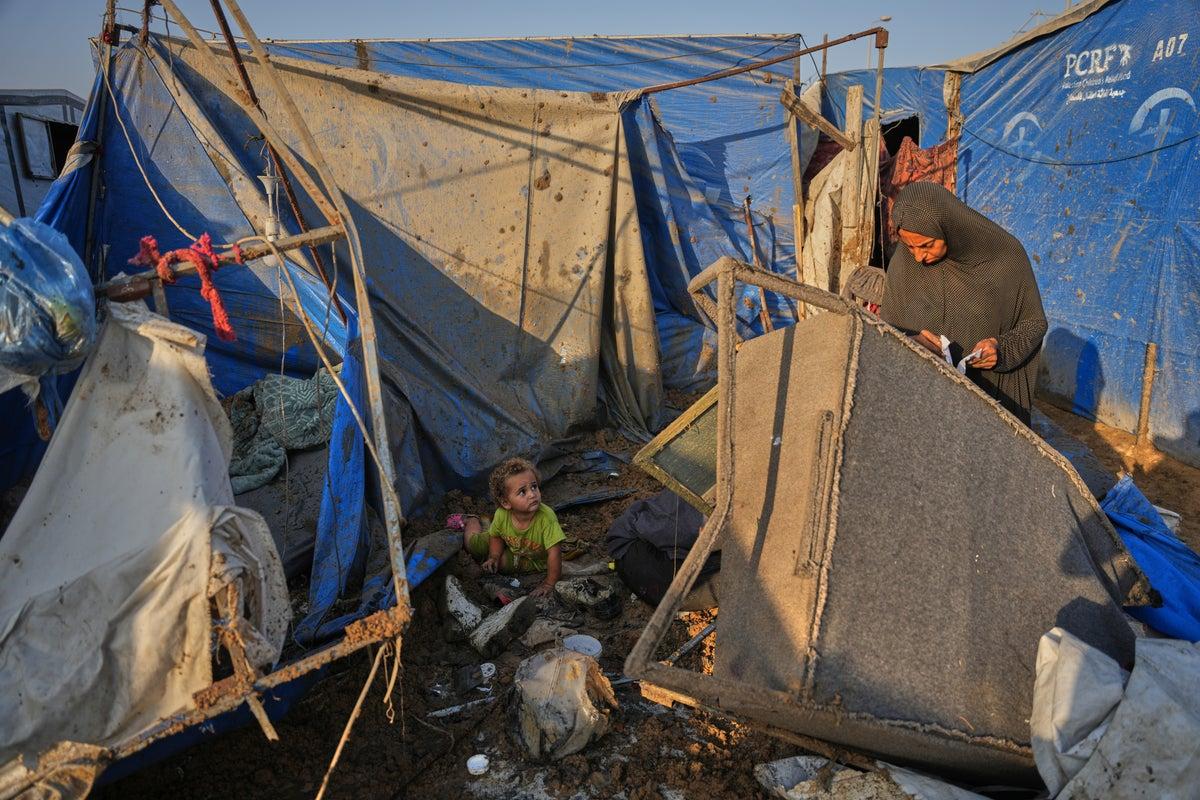 Gaza Residents Hope for Peace as Hamas Considers Disarmament Gaza Residents Hope for Peace as Hamas Considers Disarmament