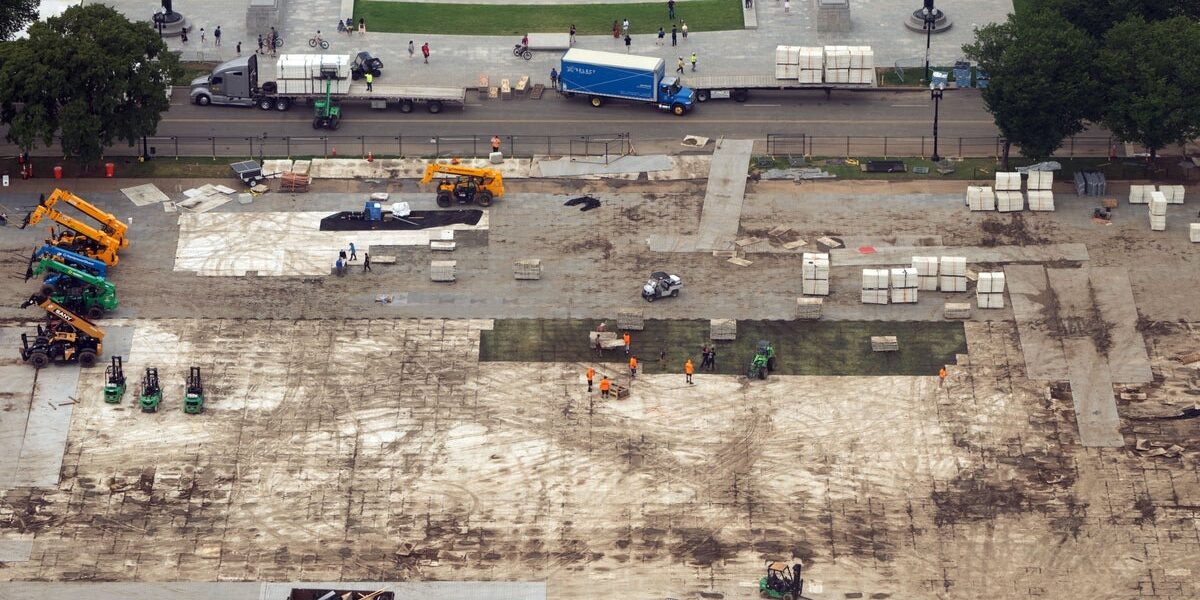 Trump Attributes National Mall Grass Damage to Vandalism