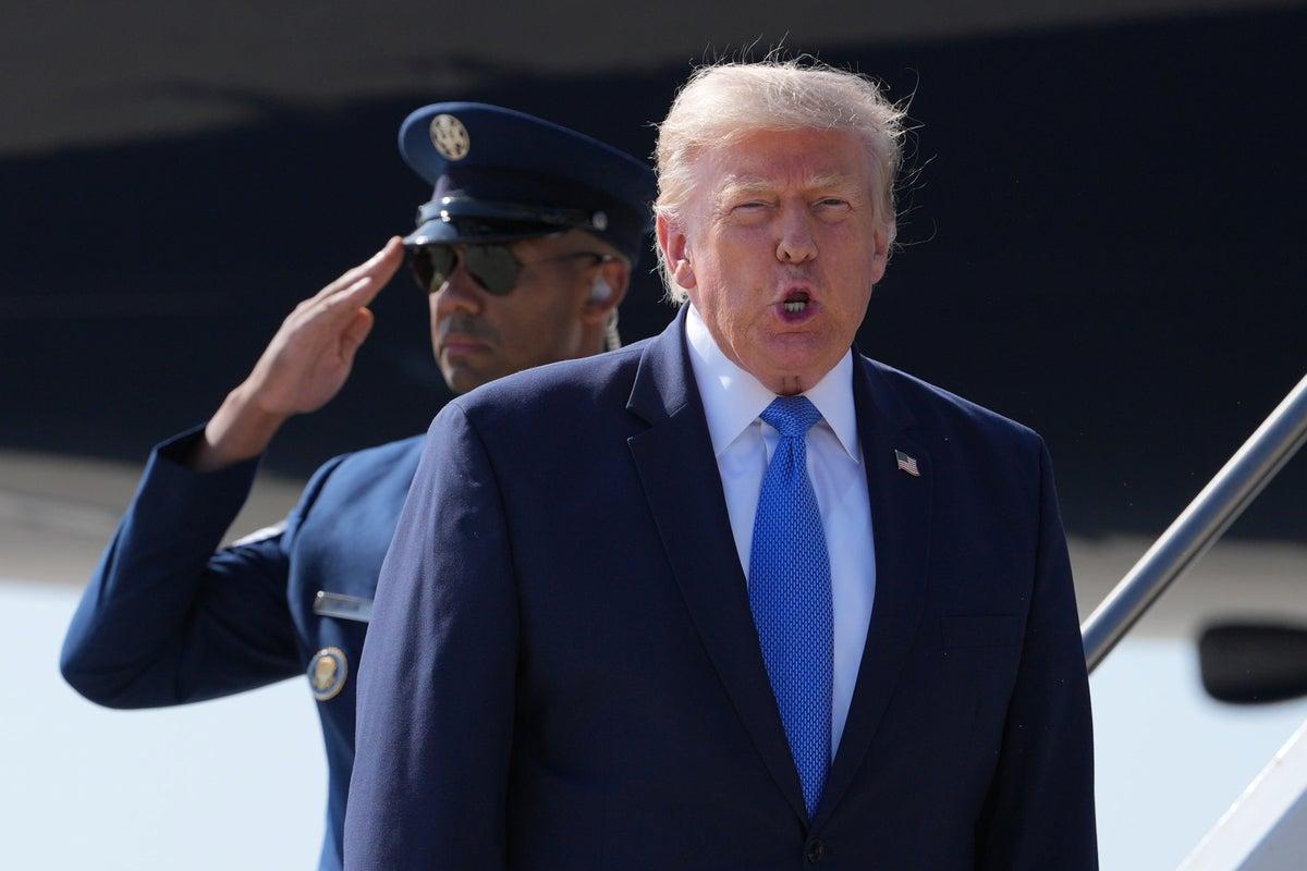 Trump Warns Iran of Severe Consequences if Strait of Hormuz Remains Closed Trump Warns Iran of Severe Consequences if Strait of Hormuz Remains Closed