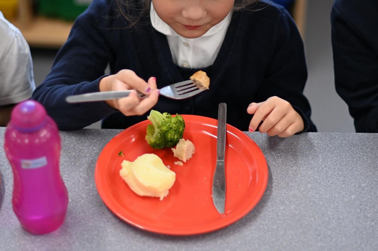 UK Considers Adjusting School Holidays to Address Extreme Heat Concerns UK Considers Adjusting School Holidays to Address Extreme Heat Concerns