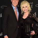 Dolly Parton’s Passing: Stars Mourn the Loss of a Country Music Icon Dolly Parton’s Passing: Stars Mourn the Loss of a Country Music Icon