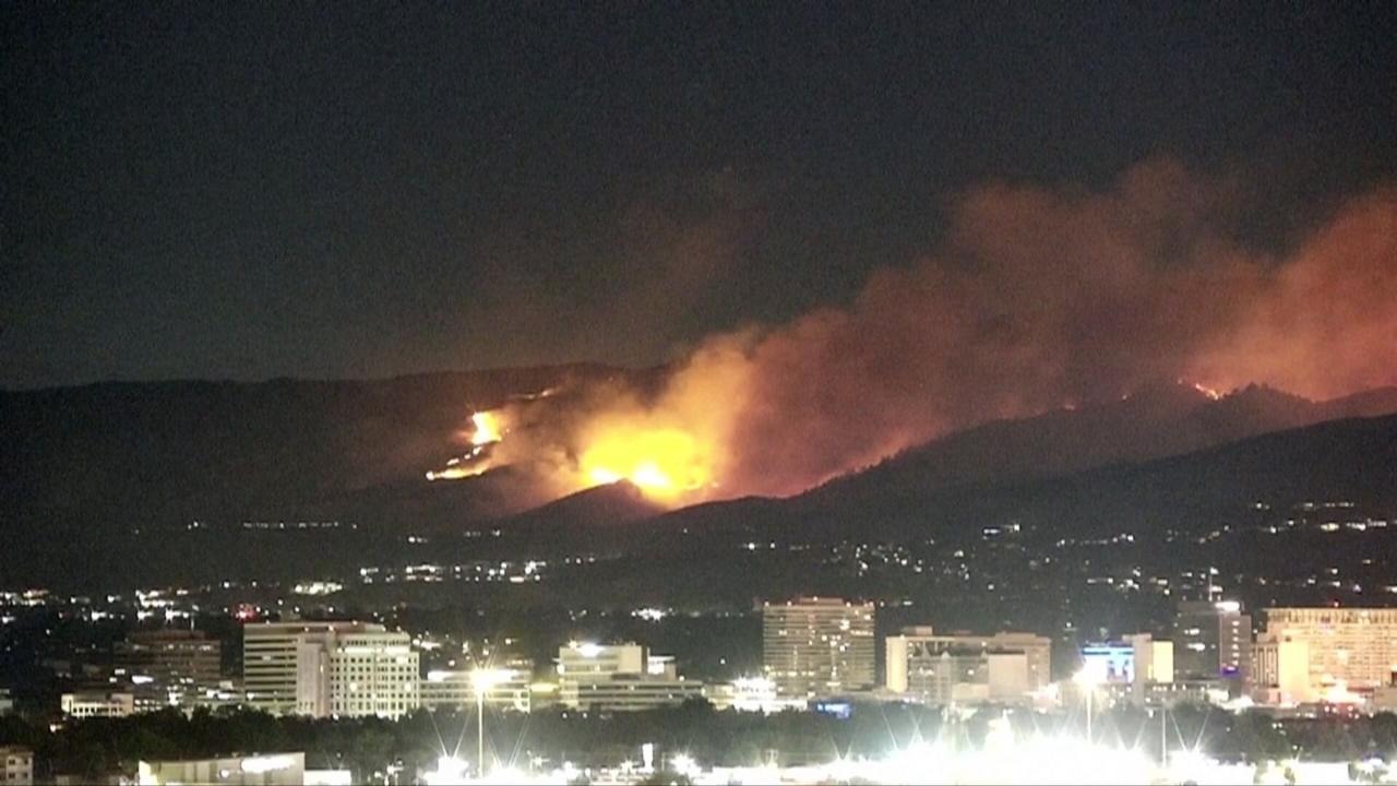 88,000 Evacuated as Wildfire Approaches Reno, Nevada 88,000 Evacuated as Wildfire Approaches Reno, Nevada