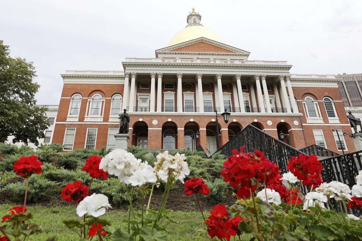 Massachusetts Proposes Granting Doctors Final Authority on Late-Term Abortions Massachusetts Proposes Granting Doctors Final Authority on Late-Term Abortions